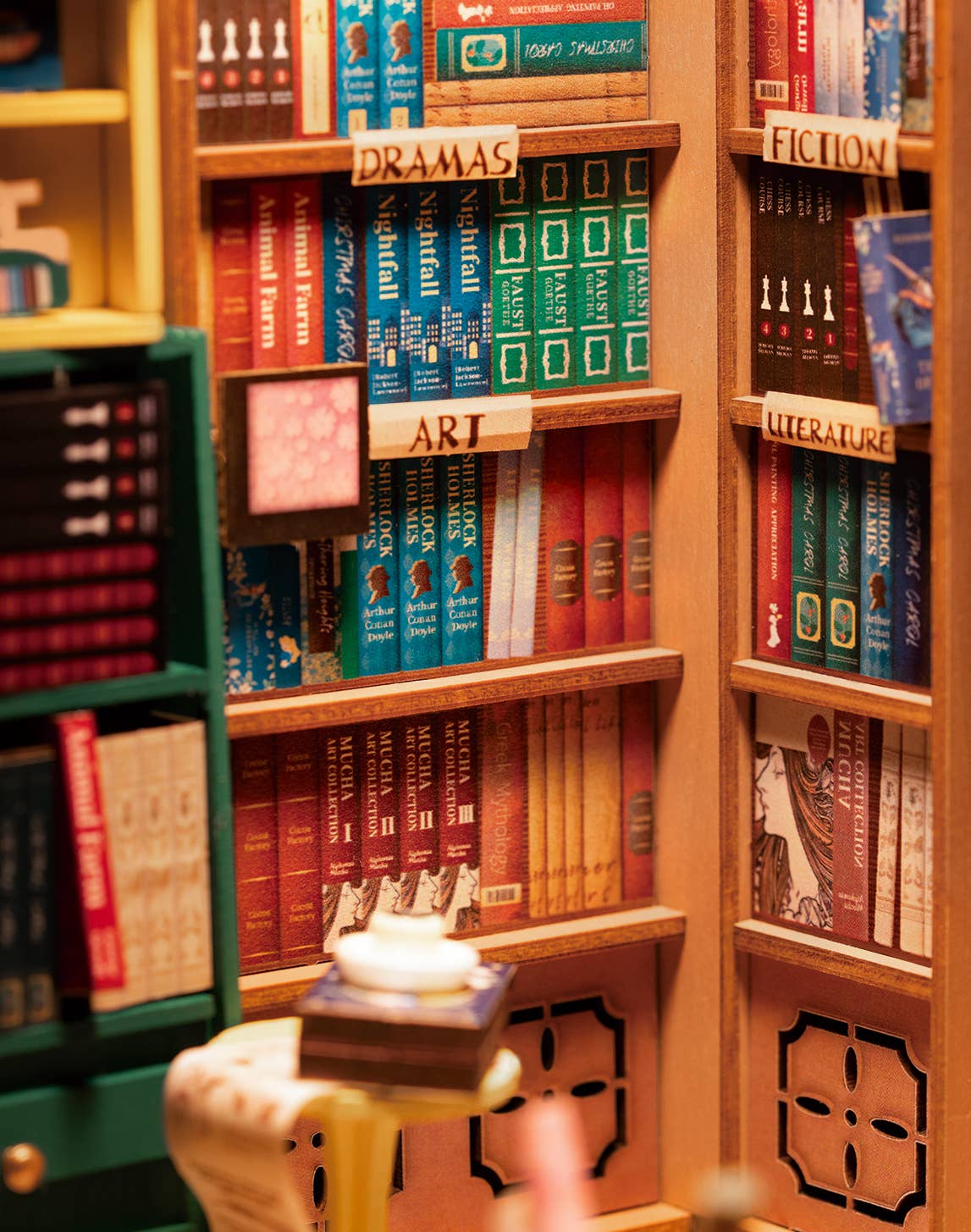 DIY Book Nook Kit: Bookstore