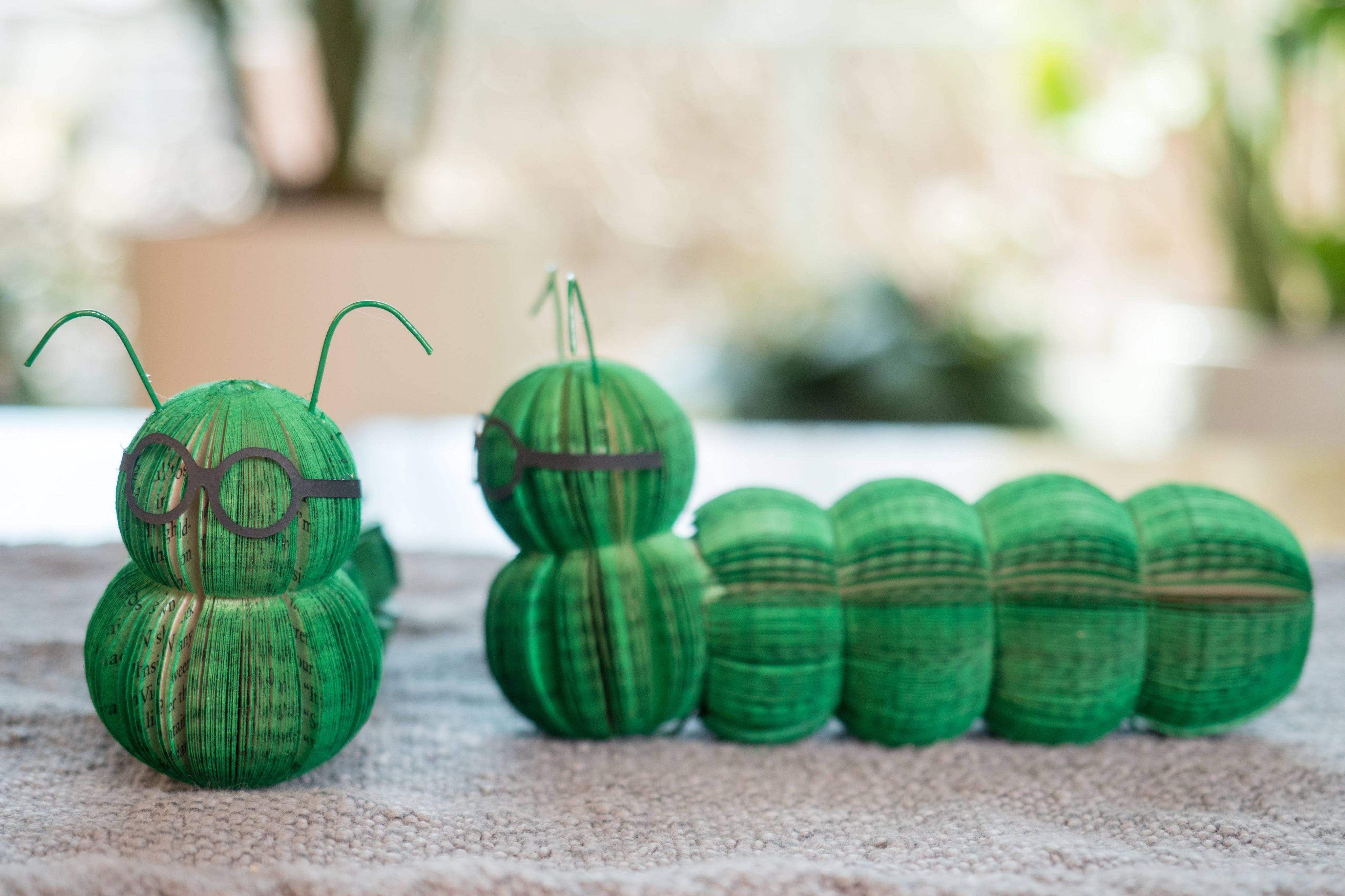 Bookworm Paper Decor