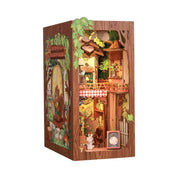 DIY Book Nook Kit: Squirrel Collector with Dust Cover