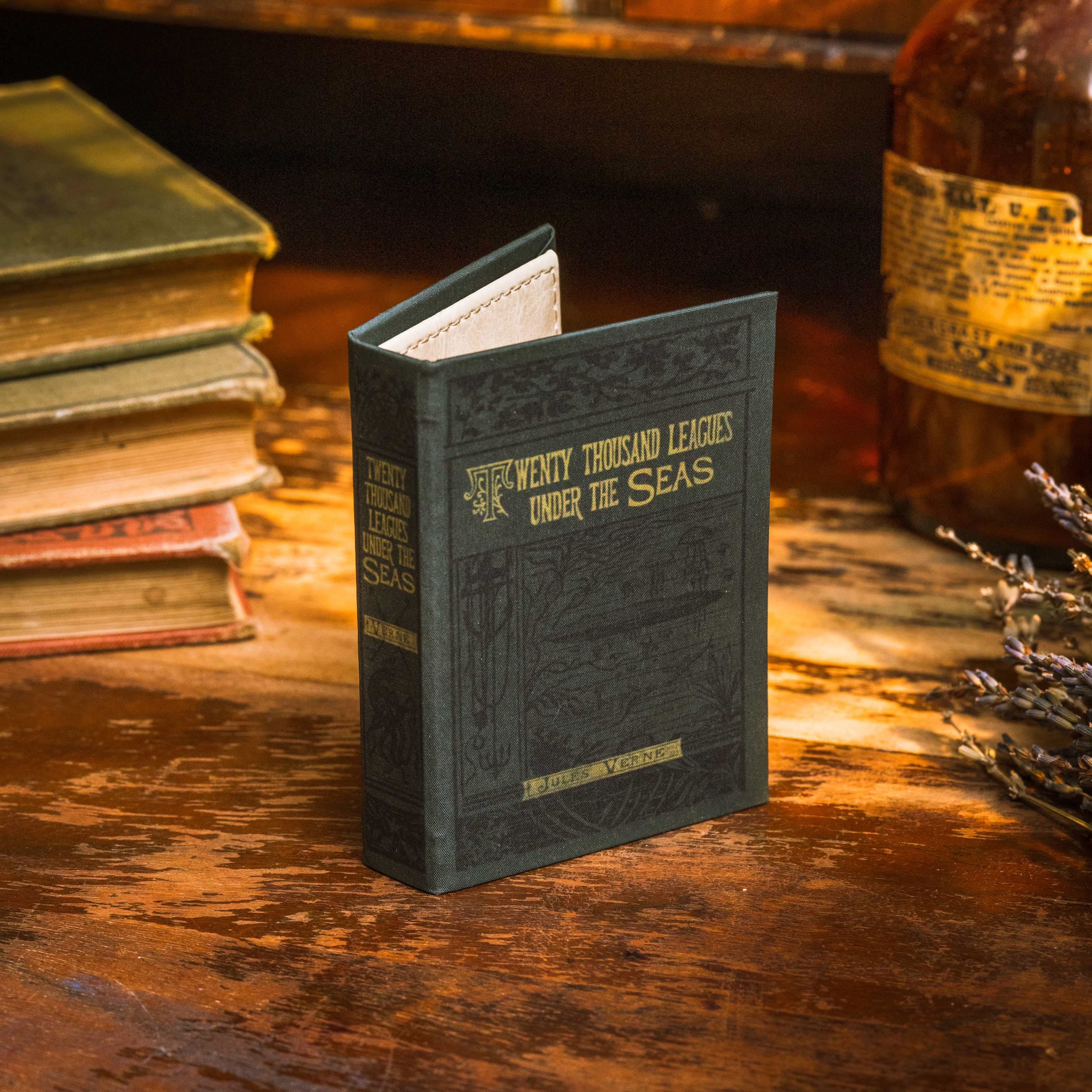 Twenty Thousand Leagues Under the Seas by Jules Verne 1870  Book Wallet