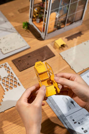 DIY Book Nook Kit: Garden House