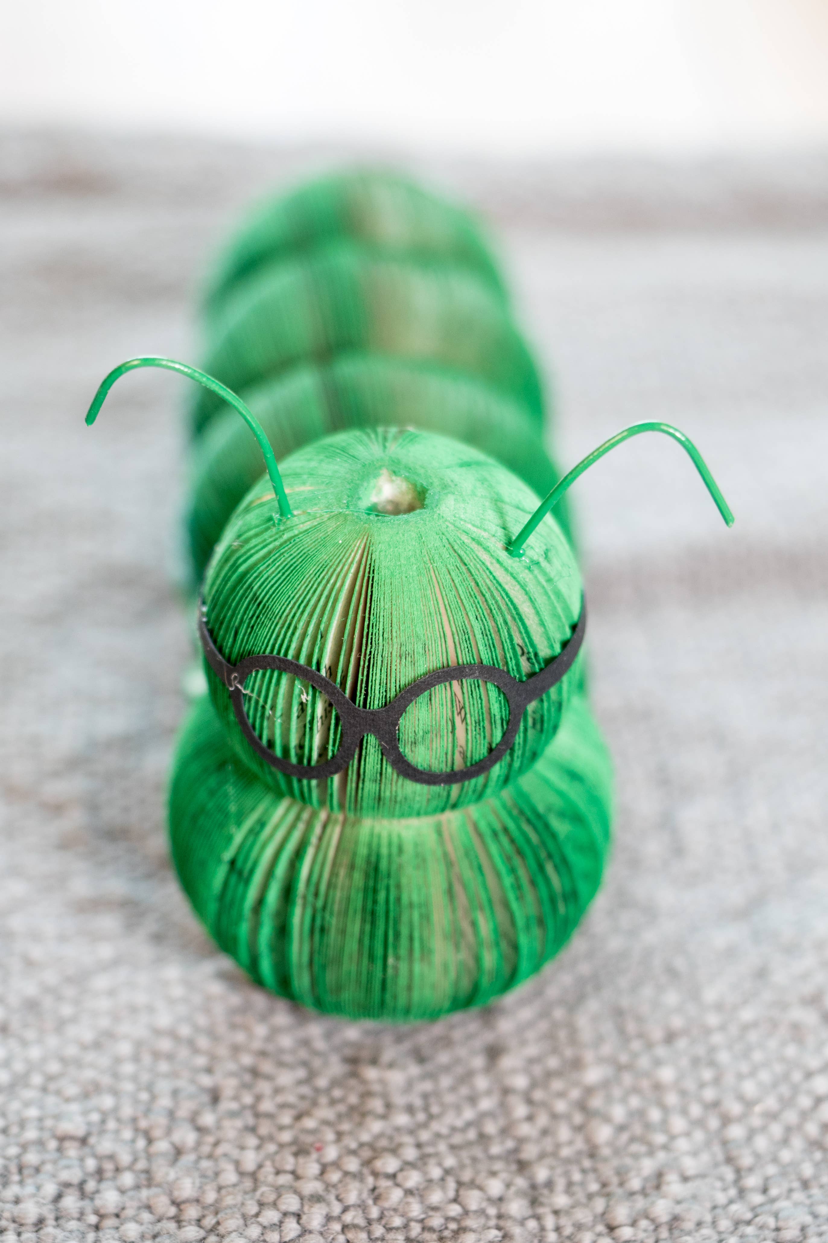 Bookworm Paper Decor