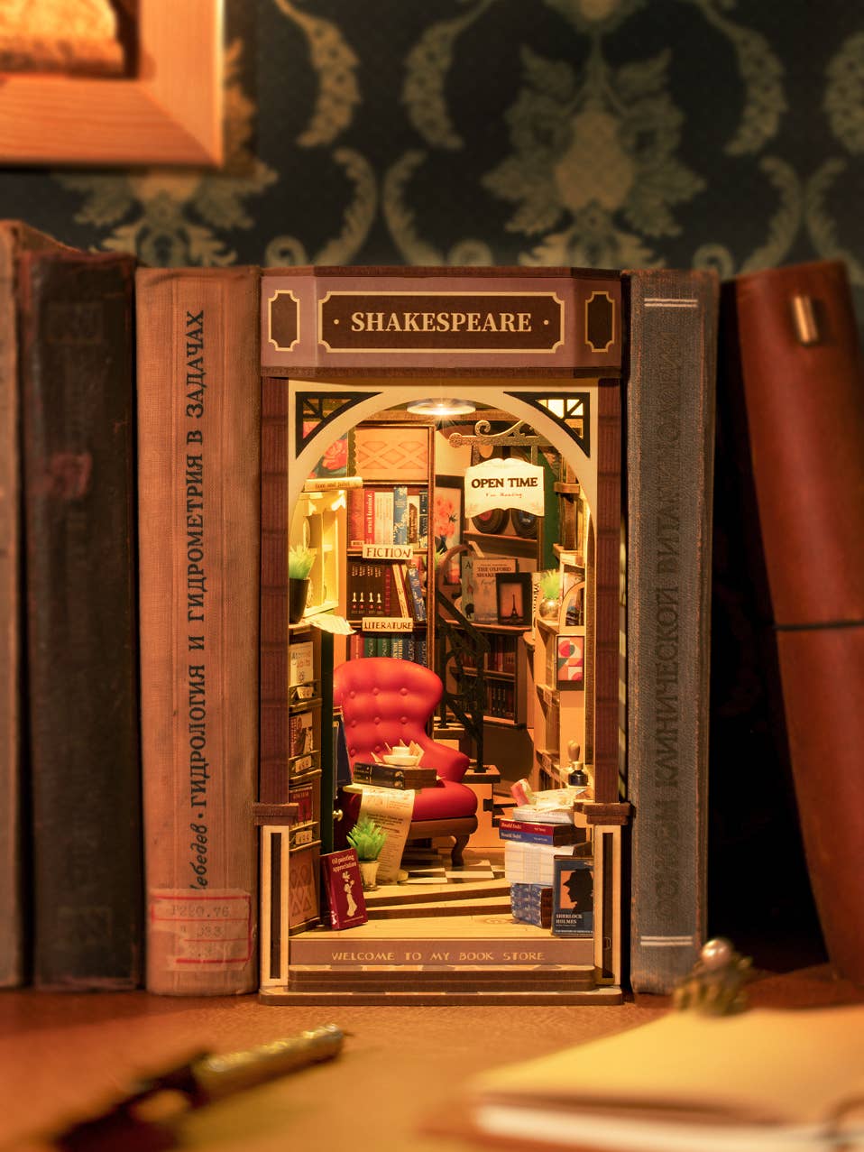 DIY Book Nook Kit: Bookstore