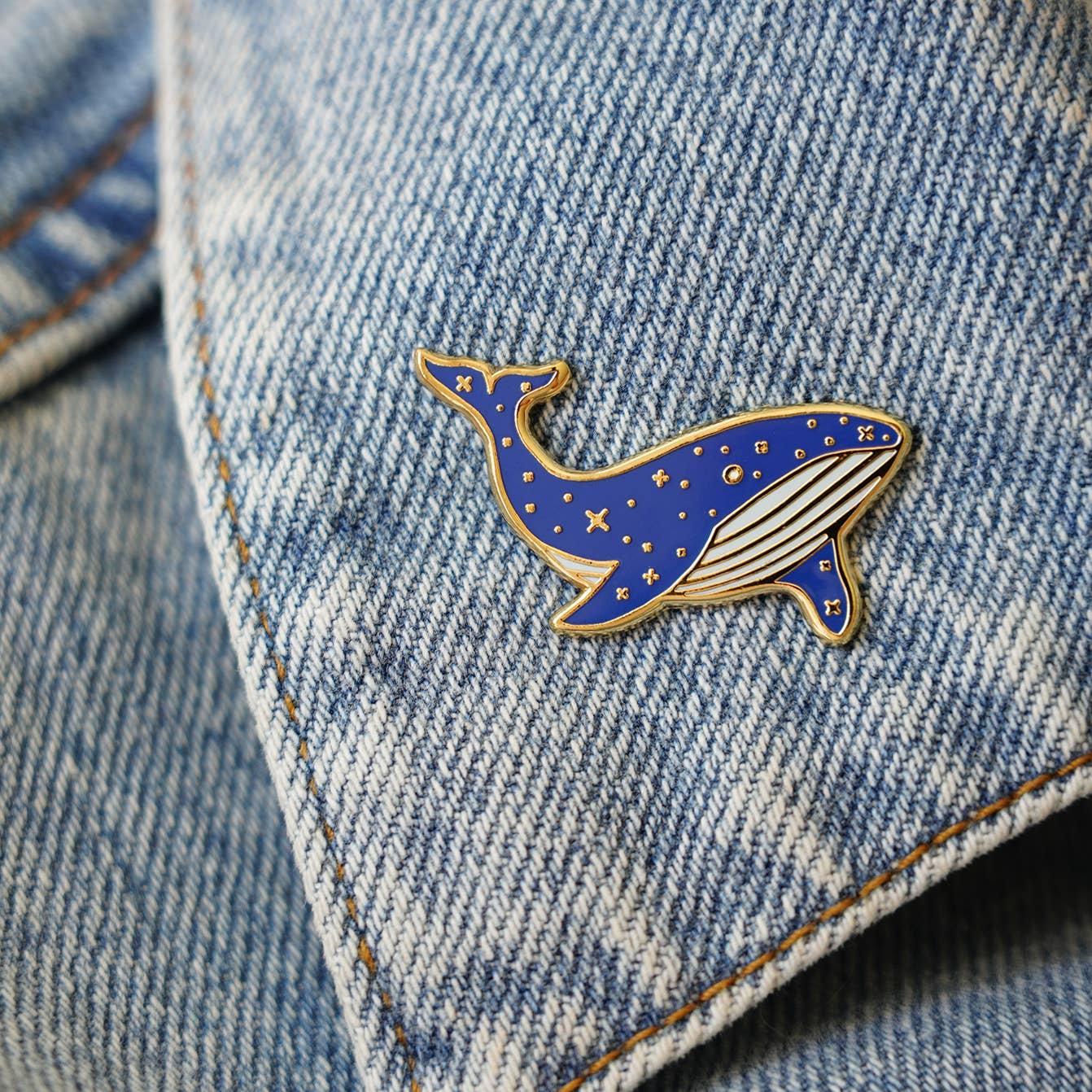 Whale Pin